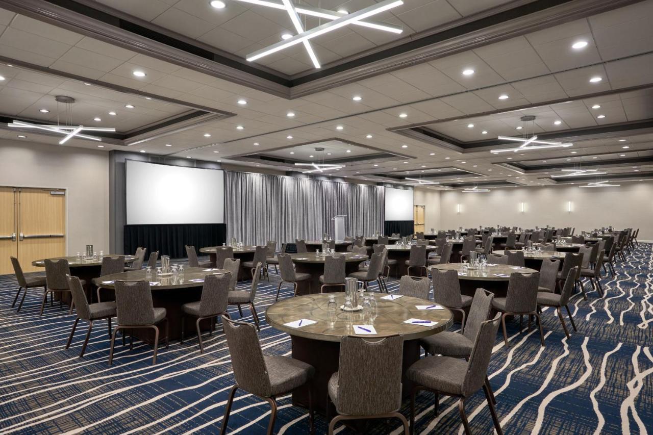 Delta Hotels By Marriott Minneapolis Northeast Екстер'єр фото
