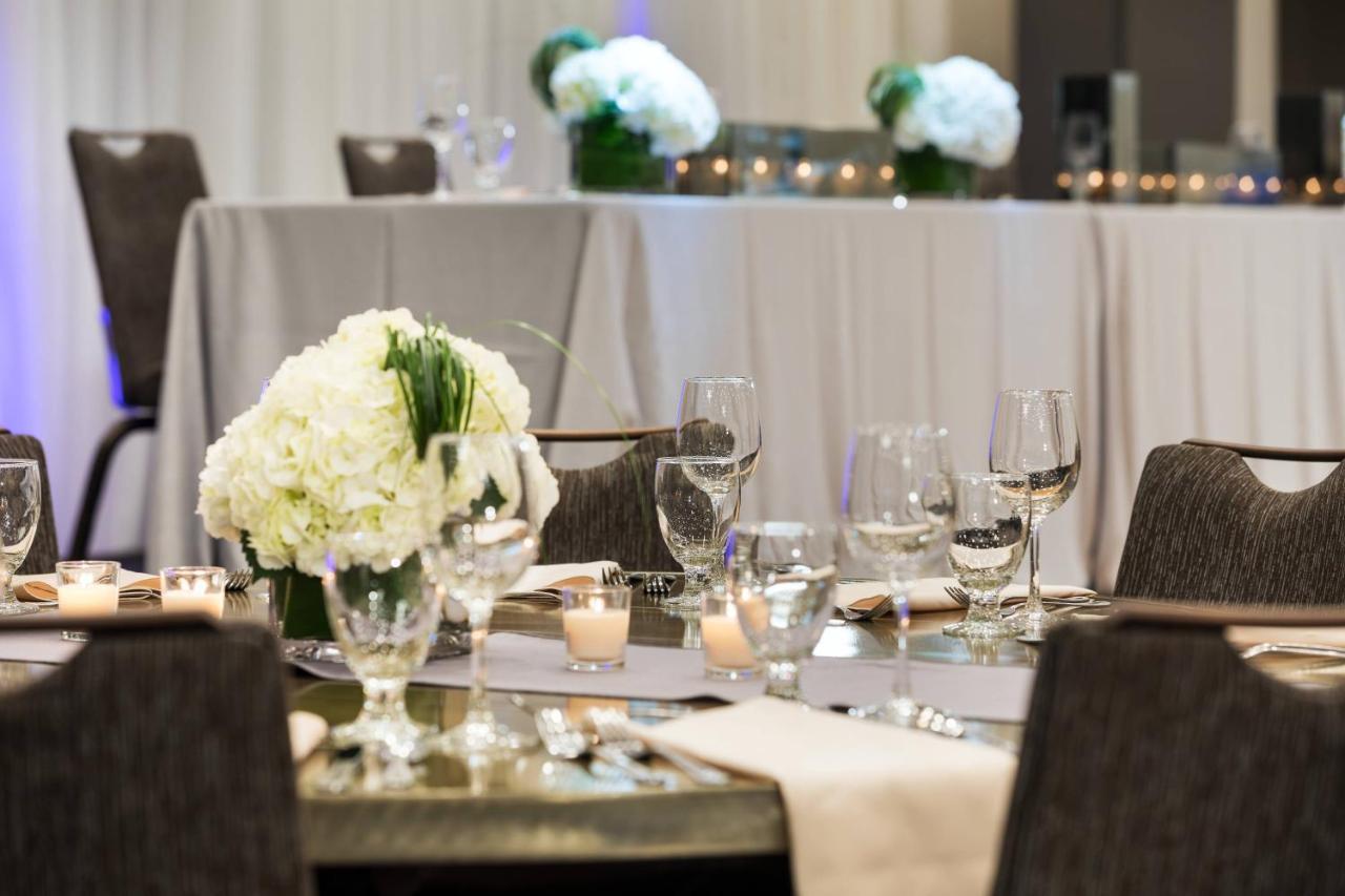 Delta Hotels By Marriott Minneapolis Northeast Екстер'єр фото