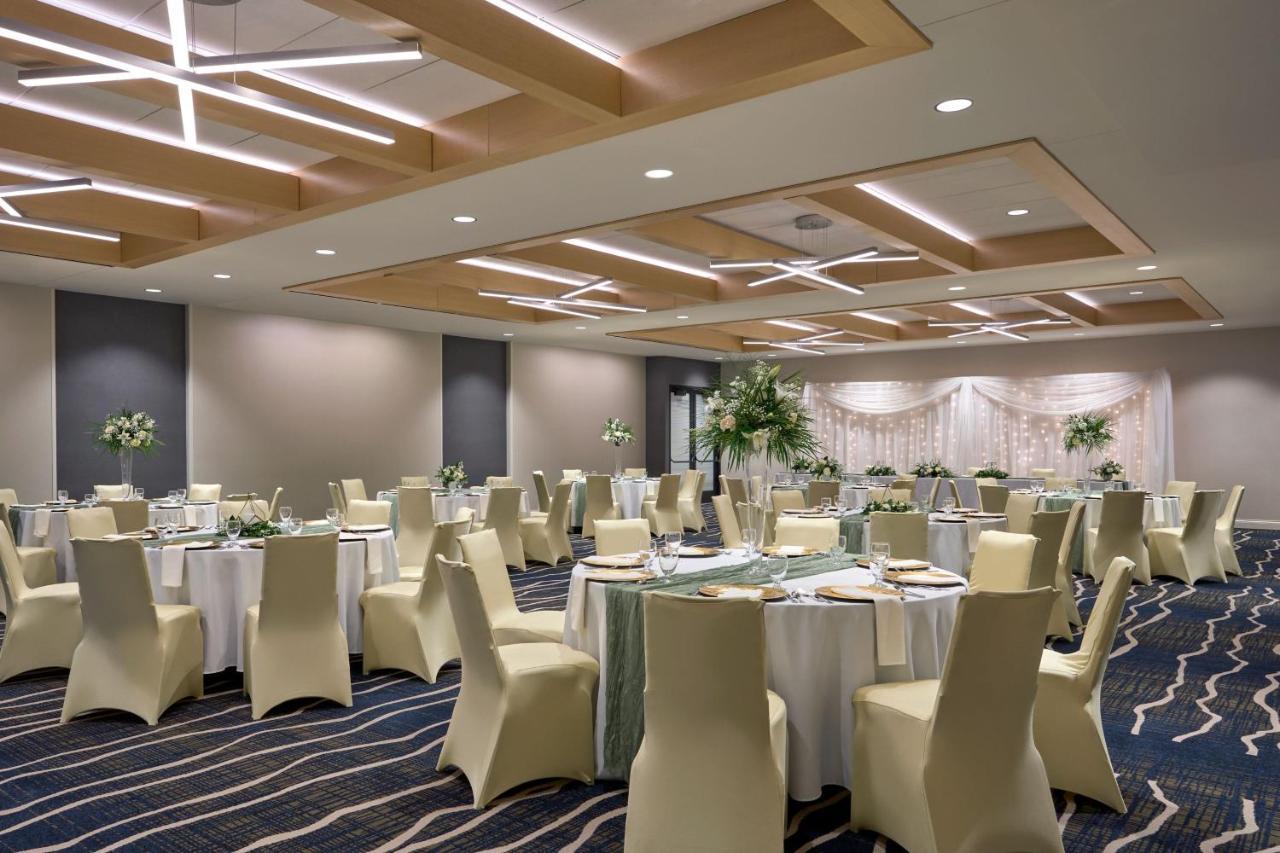 Delta Hotels By Marriott Minneapolis Northeast Екстер'єр фото