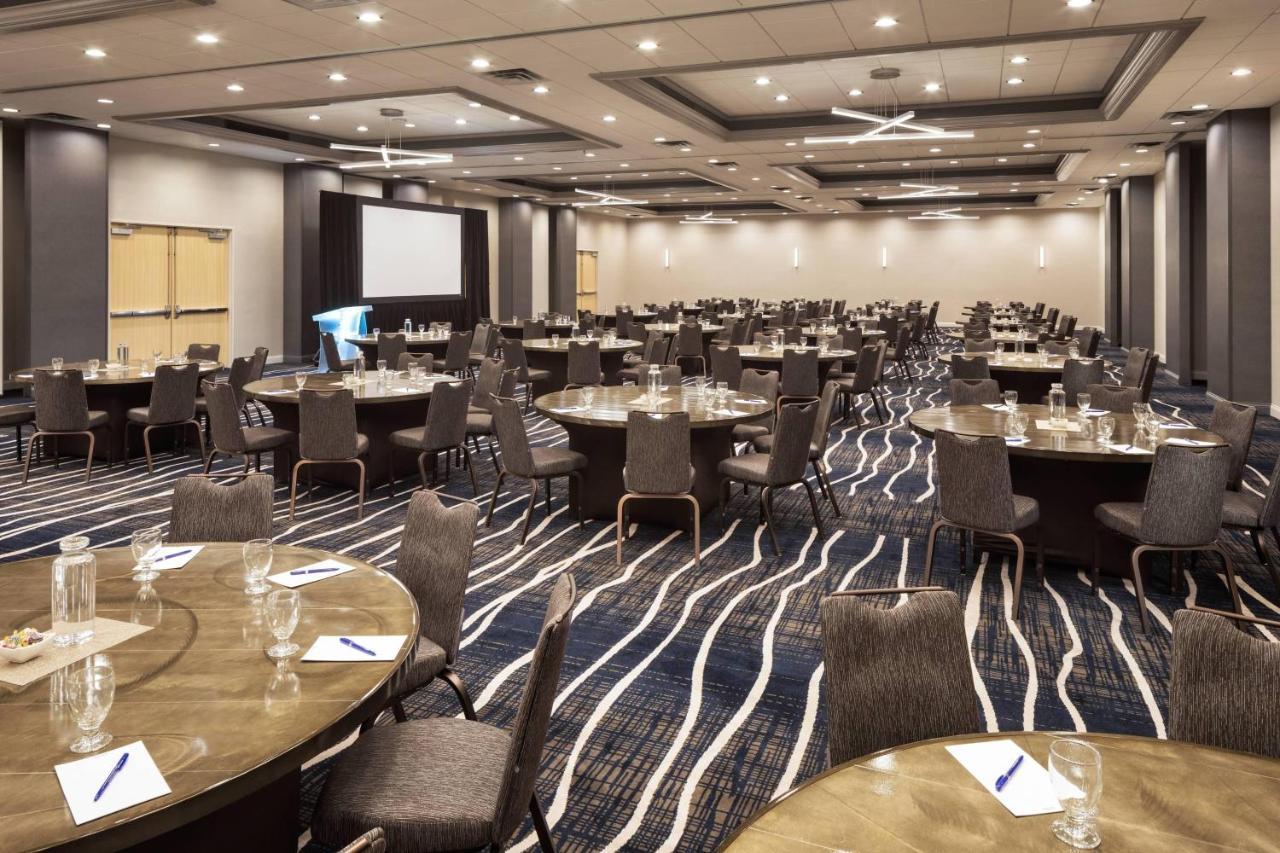 Delta Hotels By Marriott Minneapolis Northeast Екстер'єр фото