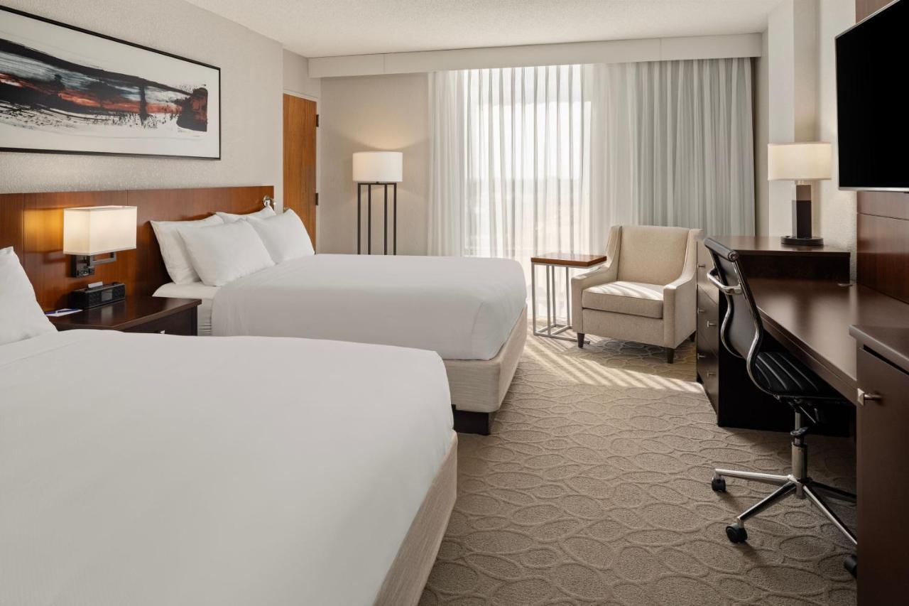 Delta Hotels By Marriott Minneapolis Northeast Екстер'єр фото