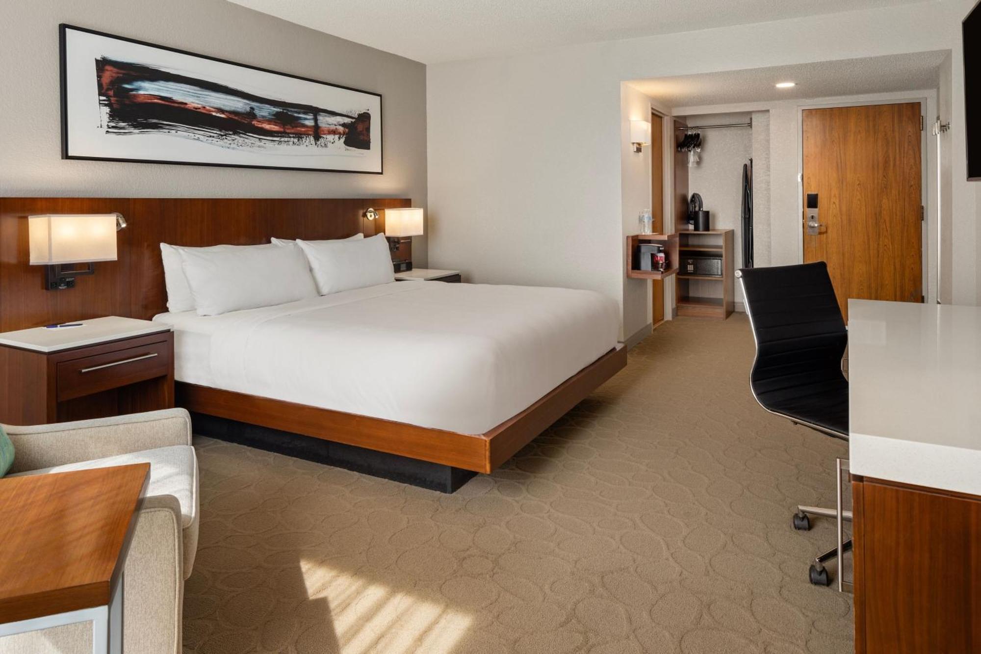 Delta Hotels By Marriott Minneapolis Northeast Екстер'єр фото