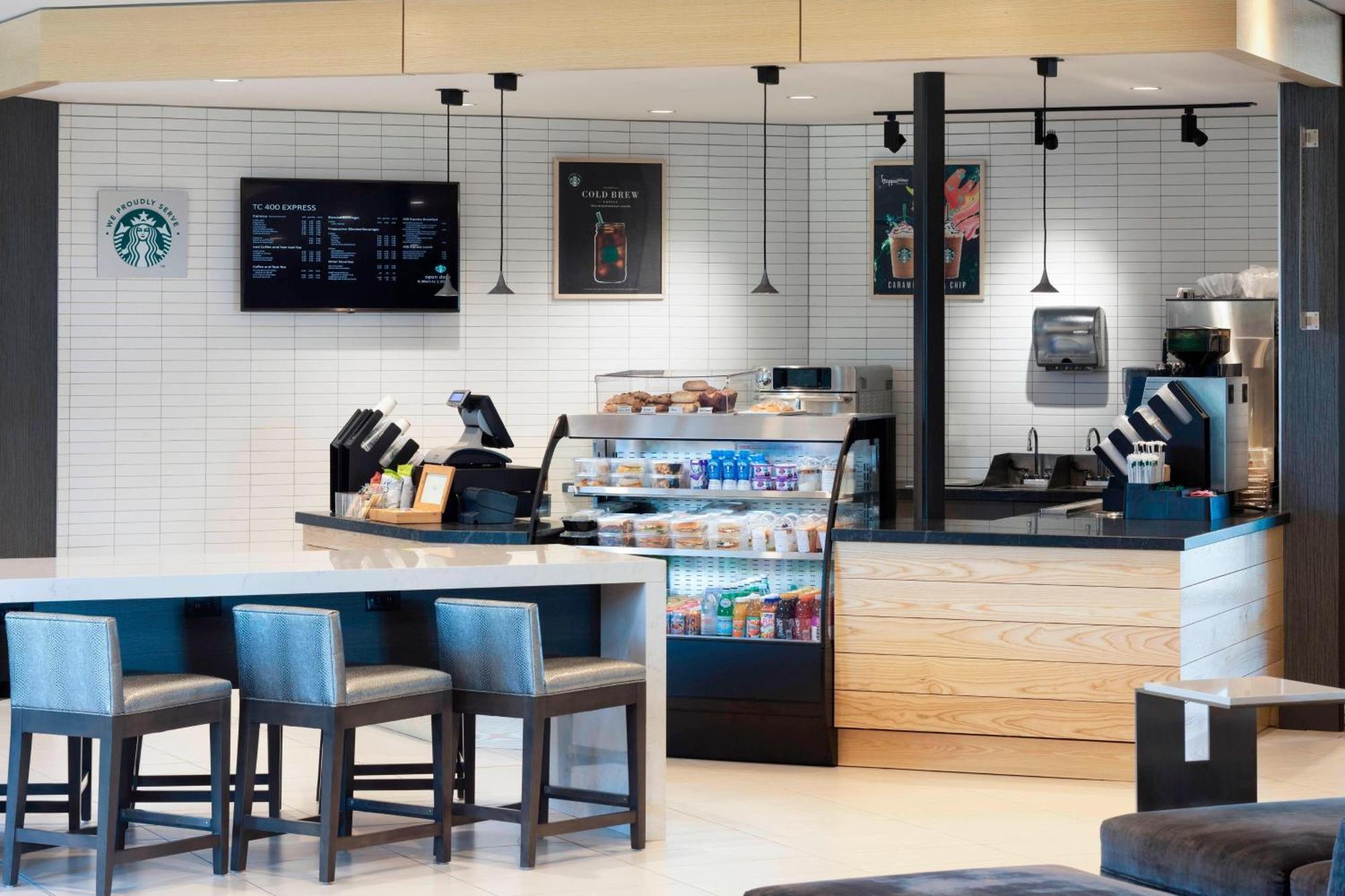 Delta Hotels By Marriott Minneapolis Northeast Екстер'єр фото