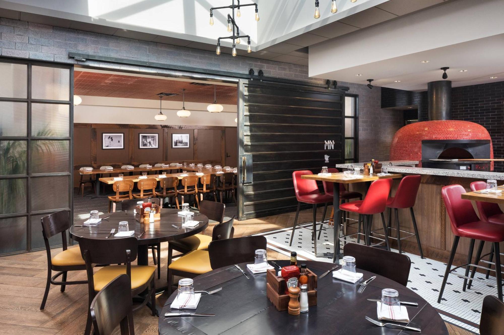 Delta Hotels By Marriott Minneapolis Northeast Екстер'єр фото