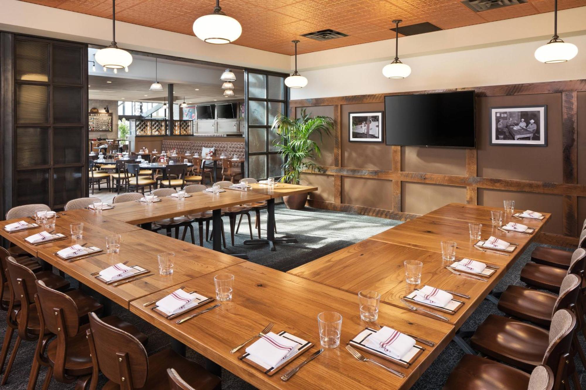 Delta Hotels By Marriott Minneapolis Northeast Екстер'єр фото