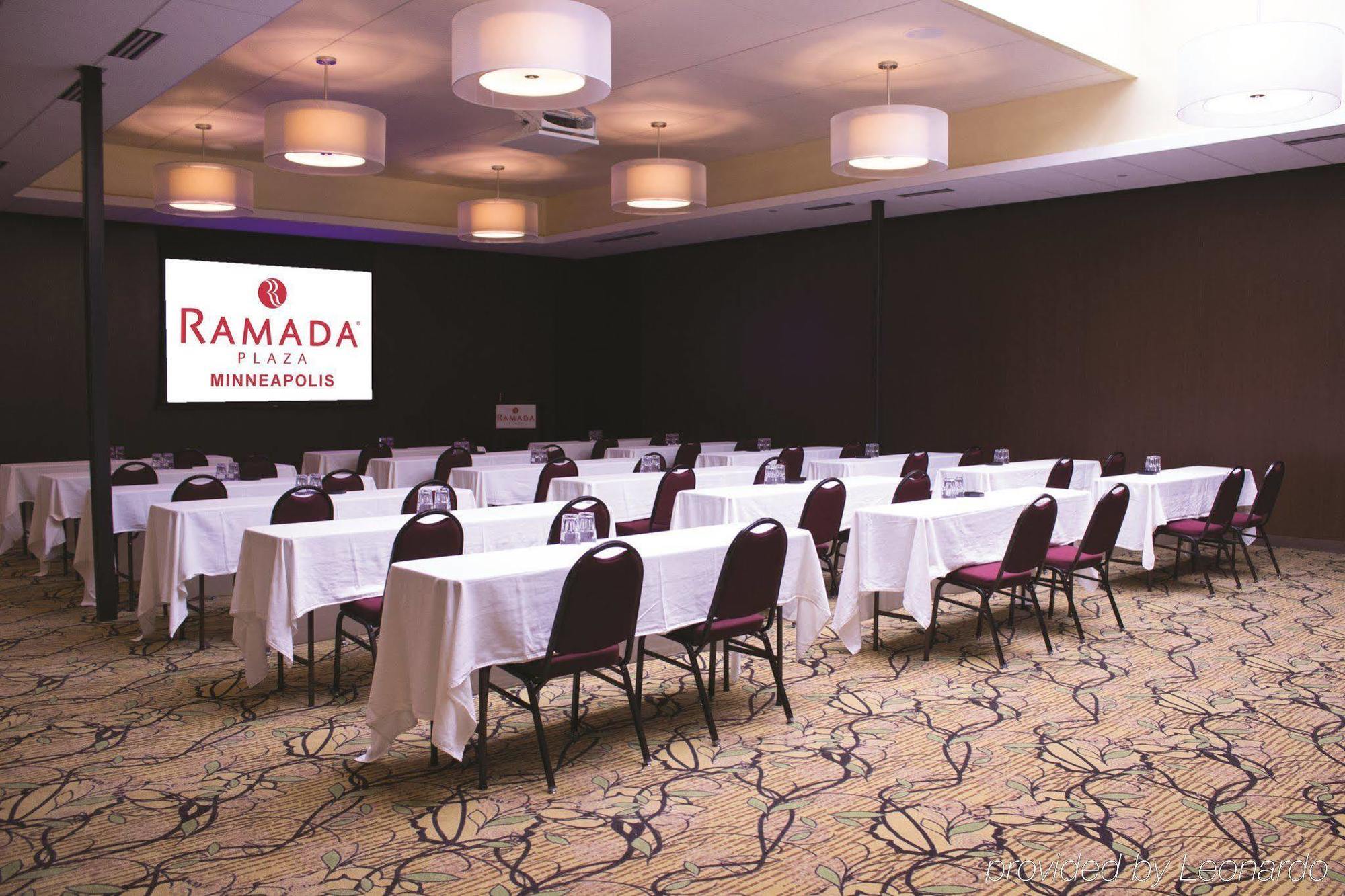 Delta Hotels By Marriott Minneapolis Northeast Екстер'єр фото