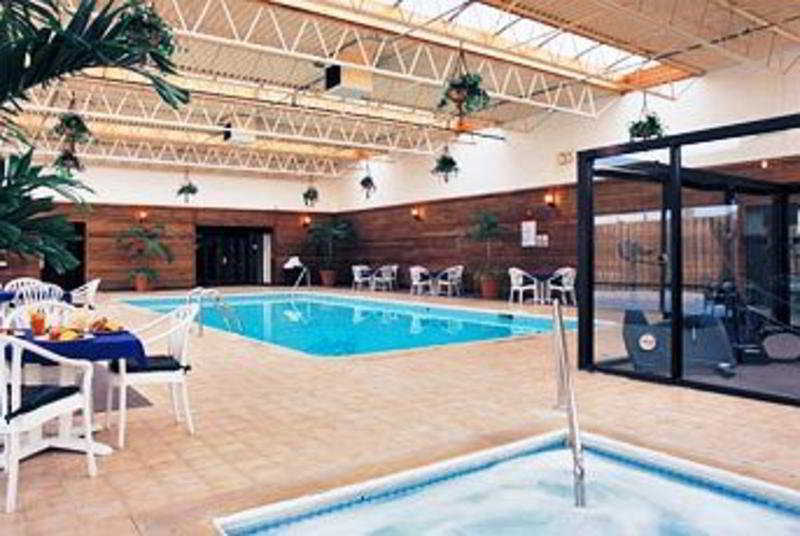 Delta Hotels By Marriott Minneapolis Northeast Екстер'єр фото