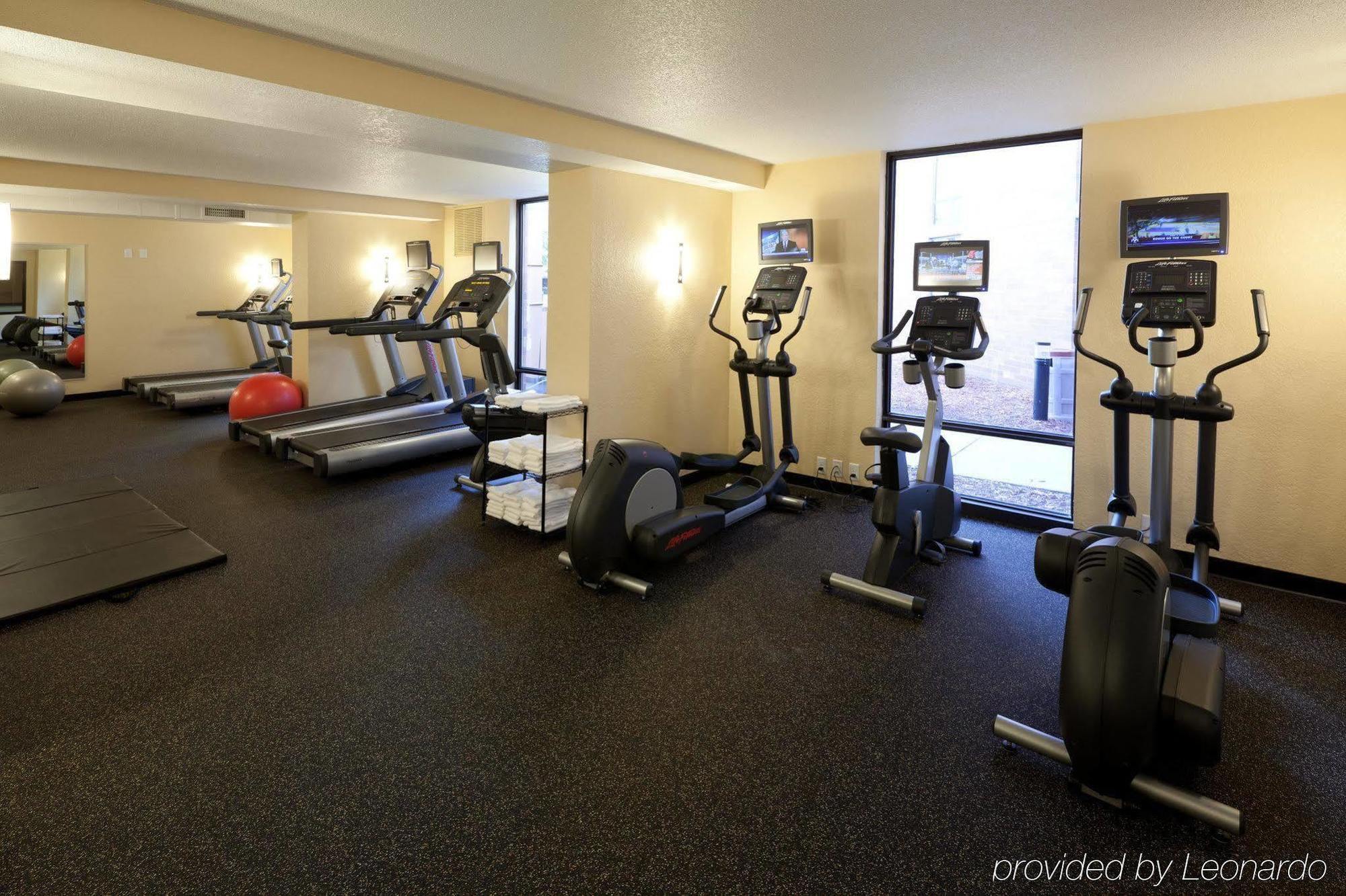 Delta Hotels By Marriott Minneapolis Northeast Екстер'єр фото