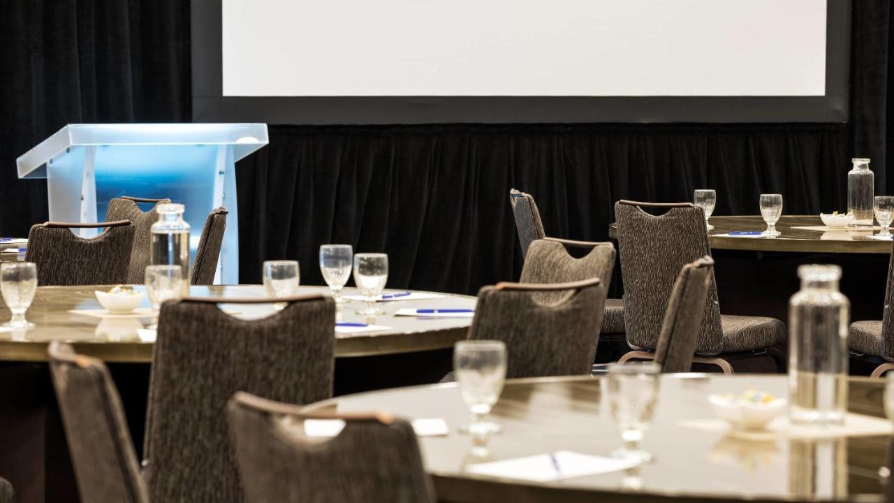 Delta Hotels By Marriott Minneapolis Northeast Екстер'єр фото